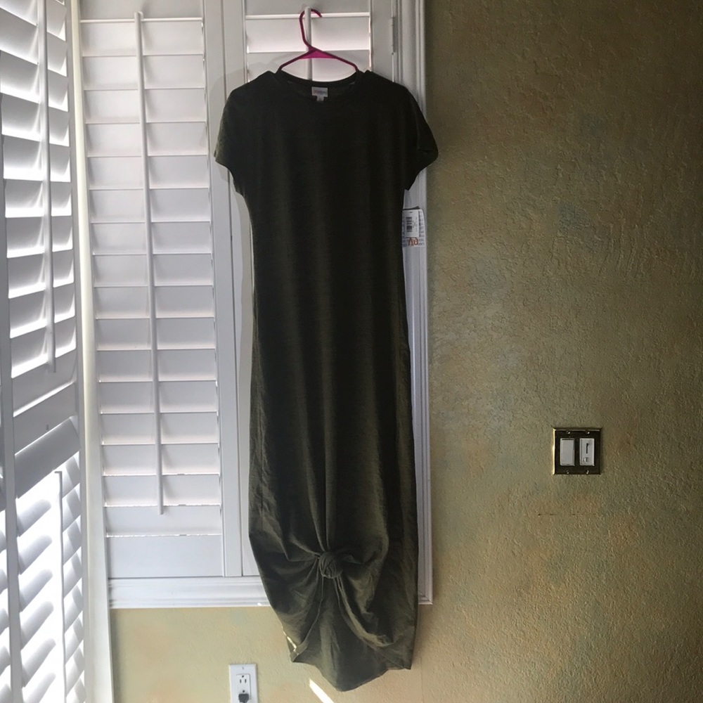LuLaRoe Maria XS, new with tags! Olive green.